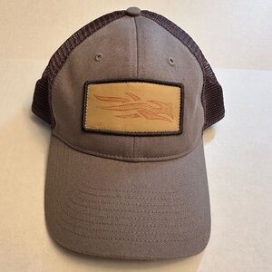 Sitka Gear Men’s Mesh Back Adjustable Snapback Trucker Hat Gray Black Tan Logo